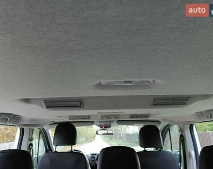 Белый Опель Виваро, объемом двигателя 1.6 л и пробегом 136 тыс. км за 12500 $, фото 17 на Automoto.ua