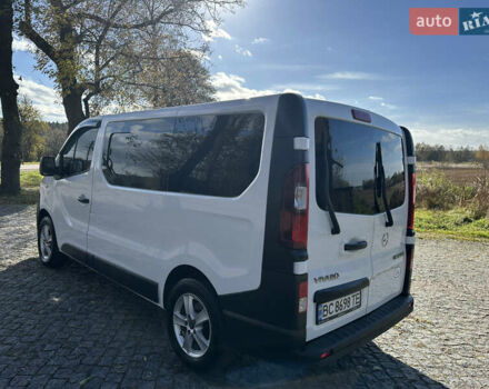 Белый Опель Виваро, объемом двигателя 1.6 л и пробегом 272 тыс. км за 12999 $, фото 2 на Automoto.ua