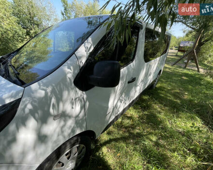 Белый Опель Виваро, объемом двигателя 1.6 л и пробегом 264 тыс. км за 14400 $, фото 10 на Automoto.ua