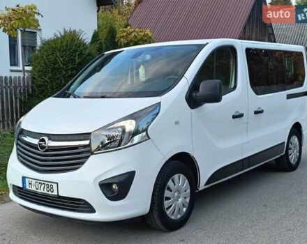 Белый Опель Виваро, объемом двигателя 1.6 л и пробегом 136 тыс. км за 12500 $, фото 10 на Automoto.ua