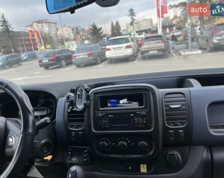 Белый Опель Виваро, объемом двигателя 1.6 л и пробегом 300 тыс. км за 16500 $, фото 7 на Automoto.ua