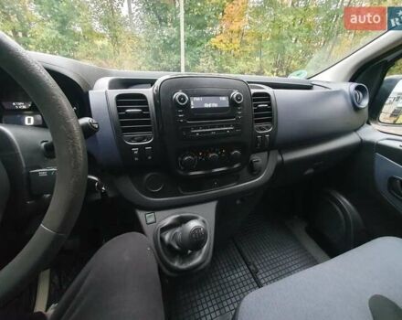 Белый Опель Виваро, объемом двигателя 1.6 л и пробегом 167 тыс. км за 13000 $, фото 11 на Automoto.ua