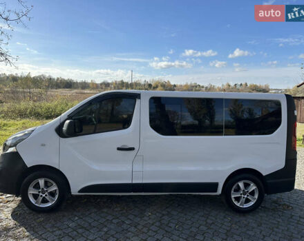 Белый Опель Виваро, объемом двигателя 1.6 л и пробегом 272 тыс. км за 12999 $, фото 1 на Automoto.ua