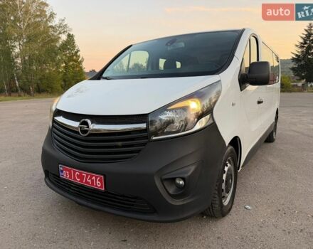 Білий Опель Віваро, об'ємом двигуна 1.6 л та пробігом 235 тис. км за 14700 $, фото 1 на Automoto.ua