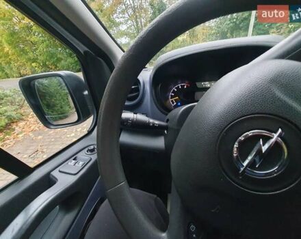 Белый Опель Виваро, объемом двигателя 1.6 л и пробегом 167 тыс. км за 13000 $, фото 10 на Automoto.ua