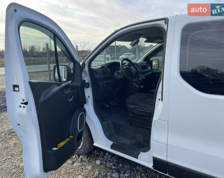 Белый Опель Виваро, объемом двигателя 1.6 л и пробегом 266 тыс. км за 12999 $, фото 22 на Automoto.ua