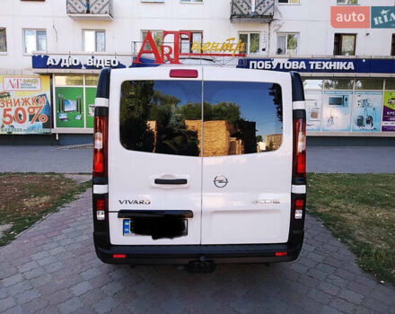 Белый Опель Виваро, объемом двигателя 1.6 л и пробегом 117 тыс. км за 16700 $, фото 1 на Automoto.ua