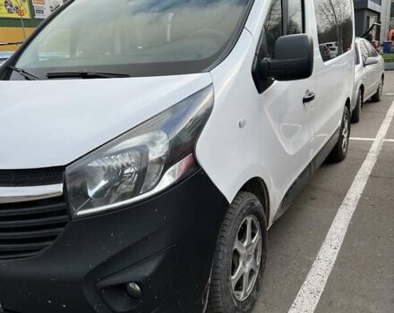 Белый Опель Виваро, объемом двигателя 1.6 л и пробегом 300 тыс. км за 16500 $, фото 1 на Automoto.ua