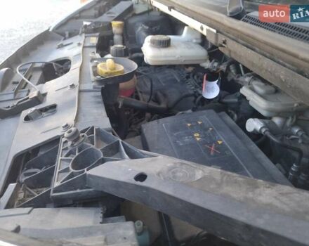 Белый Опель Виваро, объемом двигателя 1.6 л и пробегом 290 тыс. км за 13000 $, фото 10 на Automoto.ua