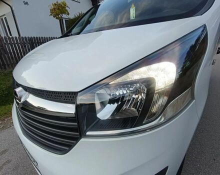 Белый Опель Виваро, объемом двигателя 1.6 л и пробегом 136 тыс. км за 11000 $, фото 8 на Automoto.ua