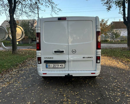 Белый Опель Виваро, объемом двигателя 1.6 л и пробегом 152 тыс. км за 16300 $, фото 6 на Automoto.ua
