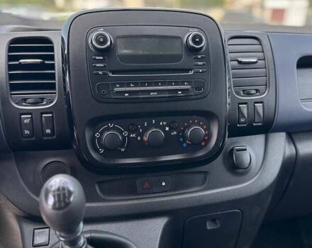 Белый Опель Виваро, объемом двигателя 1.6 л и пробегом 348 тыс. км за 15899 $, фото 5 на Automoto.ua