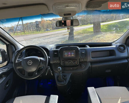 Белый Опель Виваро, объемом двигателя 1.6 л и пробегом 272 тыс. км за 12999 $, фото 18 на Automoto.ua