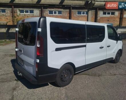 Белый Опель Виваро, объемом двигателя 1.6 л и пробегом 290 тыс. км за 13000 $, фото 3 на Automoto.ua