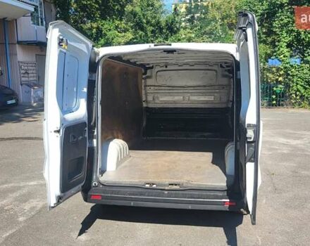 Белый Опель Виваро, объемом двигателя 1.6 л и пробегом 275 тыс. км за 12500 $, фото 10 на Automoto.ua