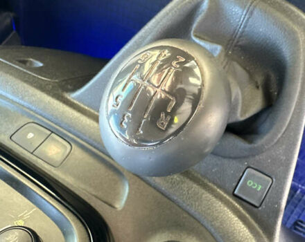 Белый Опель Виваро, объемом двигателя 1.6 л и пробегом 272 тыс. км за 12999 $, фото 35 на Automoto.ua