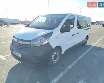 Белый Опель Виваро, объемом двигателя 1.6 л и пробегом 240 тыс. км за 14500 $, фото 10 на Automoto.ua