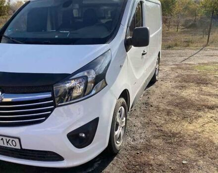 Белый Опель Виваро, объемом двигателя 1.6 л и пробегом 295 тыс. км за 11800 $, фото 1 на Automoto.ua