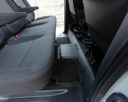 Белый Опель Виваро, объемом двигателя 1.6 л и пробегом 136 тыс. км за 11000 $, фото 23 на Automoto.ua