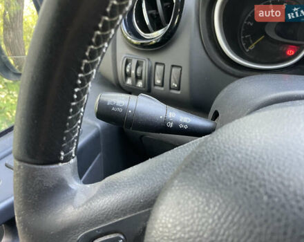 Белый Опель Виваро, объемом двигателя 1.6 л и пробегом 264 тыс. км за 14400 $, фото 19 на Automoto.ua