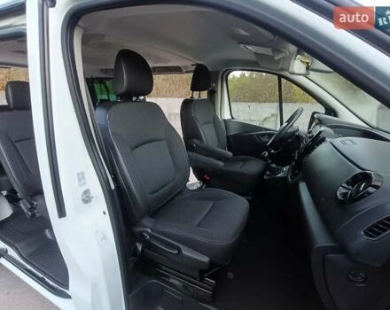 Белый Опель Виваро, объемом двигателя 1.6 л и пробегом 136 тыс. км за 12500 $, фото 13 на Automoto.ua