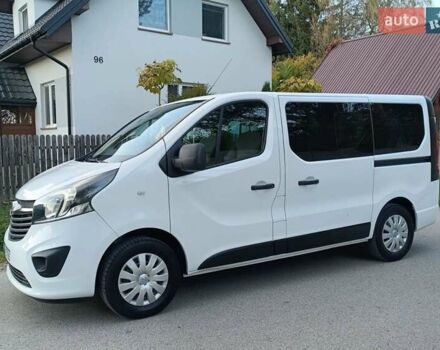 Белый Опель Виваро, объемом двигателя 1.6 л и пробегом 136 тыс. км за 12500 $, фото 4 на Automoto.ua