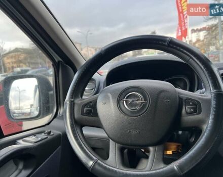 Белый Опель Виваро, объемом двигателя 1.6 л и пробегом 300 тыс. км за 16500 $, фото 9 на Automoto.ua