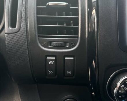 Белый Опель Виваро, объемом двигателя 1.6 л и пробегом 195 тыс. км за 18200 $, фото 20 на Automoto.ua