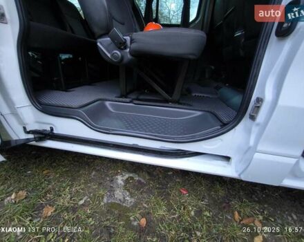 Белый Опель Виваро, объемом двигателя 1.6 л и пробегом 254 тыс. км за 16999 $, фото 13 на Automoto.ua