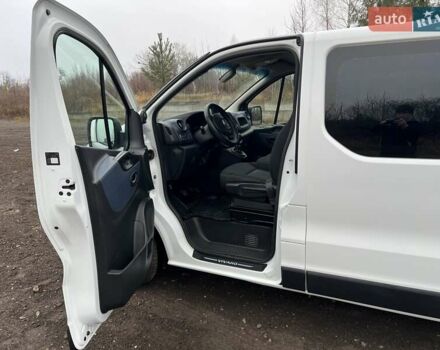 Білий Опель Віваро, об'ємом двигуна 1.6 л та пробігом 211 тис. км за 15800 $, фото 1 на Automoto.ua