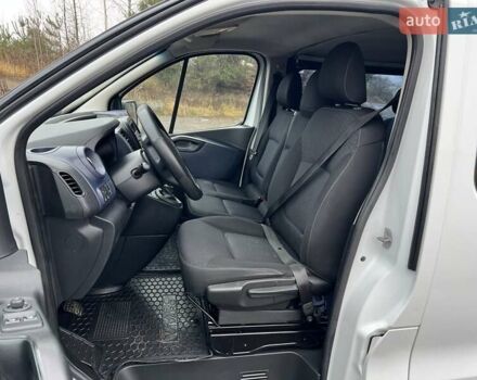 Білий Опель Віваро, об'ємом двигуна 1.6 л та пробігом 211 тис. км за 15800 $, фото 2 на Automoto.ua