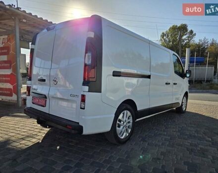 Белый Опель Виваро, объемом двигателя 1.6 л и пробегом 245 тыс. км за 14800 $, фото 11 на Automoto.ua