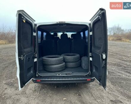 Білий Опель Віваро, об'ємом двигуна 1.6 л та пробігом 211 тис. км за 15800 $, фото 8 на Automoto.ua