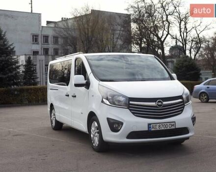 Белый Опель Виваро, объемом двигателя 1.6 л и пробегом 195 тыс. км за 18200 $, фото 5 на Automoto.ua