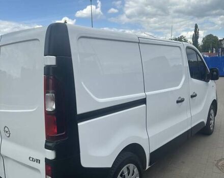 Белый Опель Виваро, объемом двигателя 1.6 л и пробегом 254 тыс. км за 12000 $, фото 3 на Automoto.ua