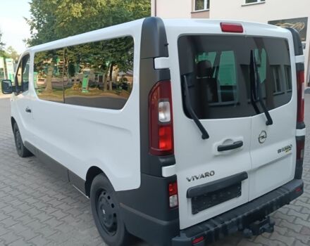 Білий Опель Віваро, об'ємом двигуна 1.6 л та пробігом 247 тис. км за 12850 $, фото 2 на Automoto.ua
