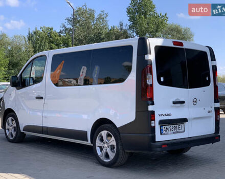 Белый Опель Виваро, объемом двигателя 1.6 л и пробегом 183 тыс. км за 14555 $, фото 16 на Automoto.ua