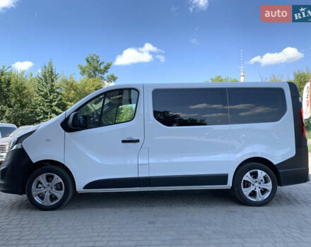 Белый Опель Виваро, объемом двигателя 1.6 л и пробегом 183 тыс. км за 14555 $, фото 11 на Automoto.ua