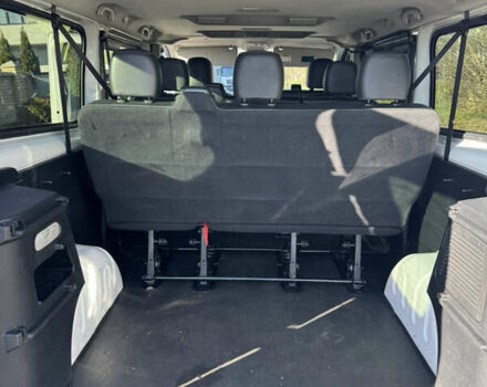 Белый Опель Виваро, объемом двигателя 1.6 л и пробегом 276 тыс. км за 14900 $, фото 17 на Automoto.ua