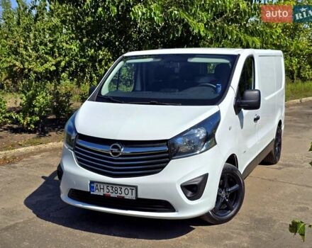 Белый Опель Виваро, объемом двигателя 1.6 л и пробегом 160 тыс. км за 14500 $, фото 3 на Automoto.ua
