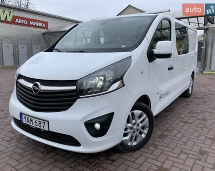 Белый Опель Виваро, объемом двигателя 1.6 л и пробегом 189 тыс. км за 17950 $, фото 7 на Automoto.ua