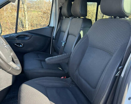 Белый Опель Виваро, объемом двигателя 1.6 л и пробегом 276 тыс. км за 14900 $, фото 7 на Automoto.ua