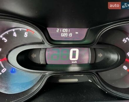 Білий Опель Віваро, об'ємом двигуна 1.6 л та пробігом 211 тис. км за 15800 $, фото 4 на Automoto.ua