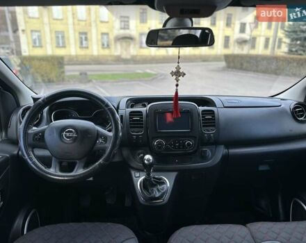 Белый Опель Виваро, объемом двигателя 1.6 л и пробегом 195 тыс. км за 18200 $, фото 17 на Automoto.ua