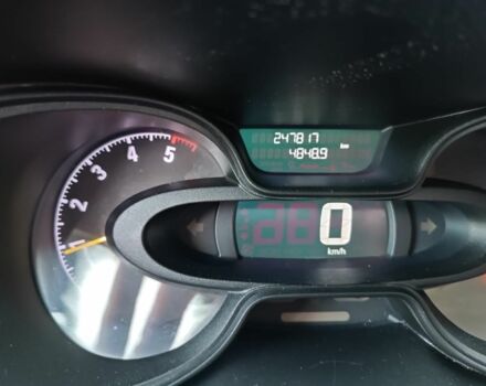 Білий Опель Віваро, об'ємом двигуна 1.6 л та пробігом 247 тис. км за 12850 $, фото 1 на Automoto.ua