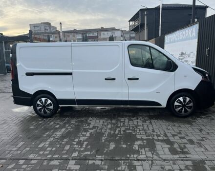 Белый Опель Виваро, объемом двигателя 1.6 л и пробегом 243 тыс. км за 11800 $, фото 3 на Automoto.ua