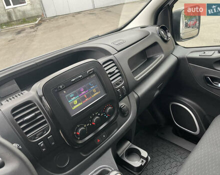 Белый Опель Виваро, объемом двигателя 1.6 л и пробегом 128 тыс. км за 14500 $, фото 25 на Automoto.ua