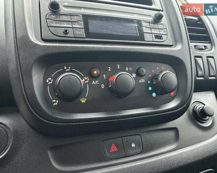 Белый Опель Виваро, объемом двигателя 1.6 л и пробегом 233 тыс. км за 14700 $, фото 43 на Automoto.ua