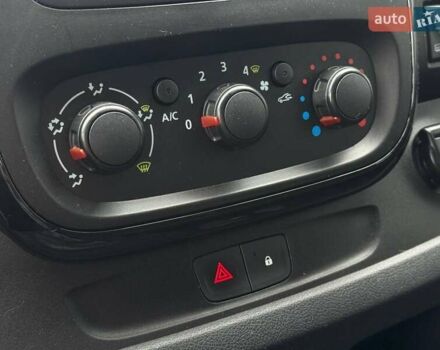 Белый Опель Виваро, объемом двигателя 1.6 л и пробегом 179 тыс. км за 15300 $, фото 25 на Automoto.ua