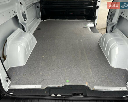 Белый Опель Виваро, объемом двигателя 1.6 л и пробегом 233 тыс. км за 14700 $, фото 60 на Automoto.ua